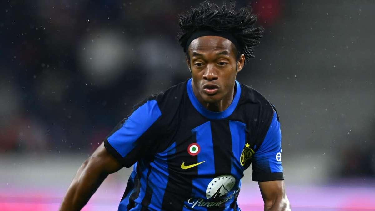 Cuadrado: "Avanti così famiglia Inter, tre punti importanti". E Asllani lo prende in giro