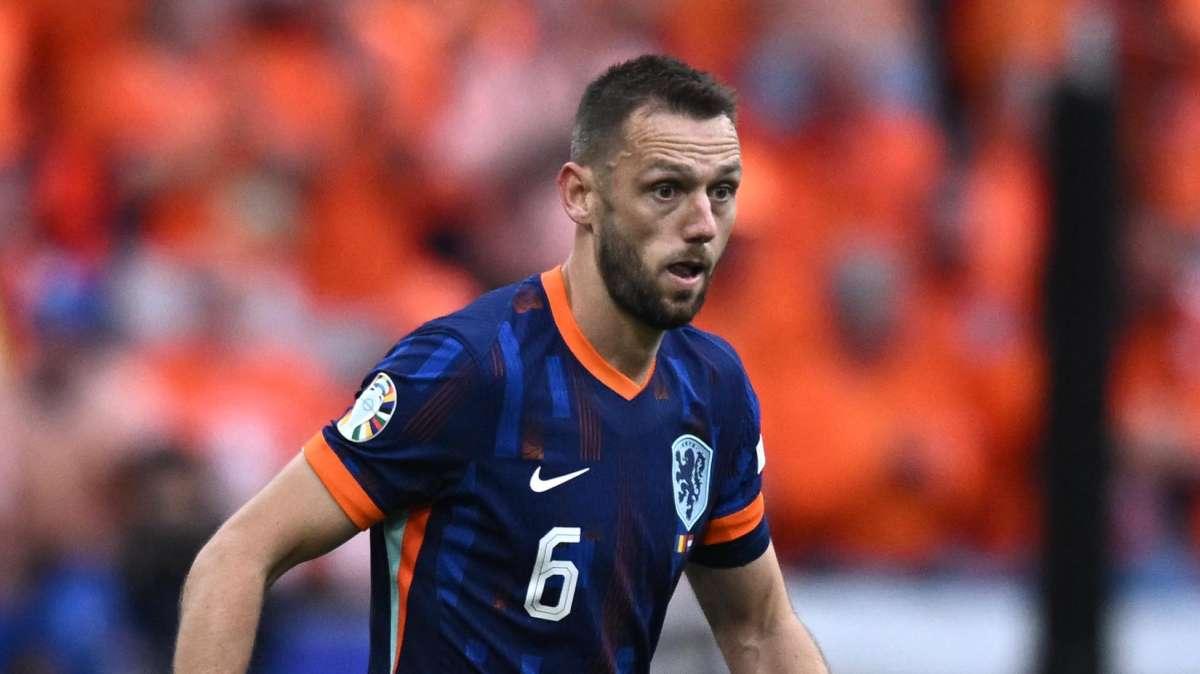 Buongiorno in salita, Al-Ittihad su De Vrij. Il calendario delle amichevoli. Le top news delle 13