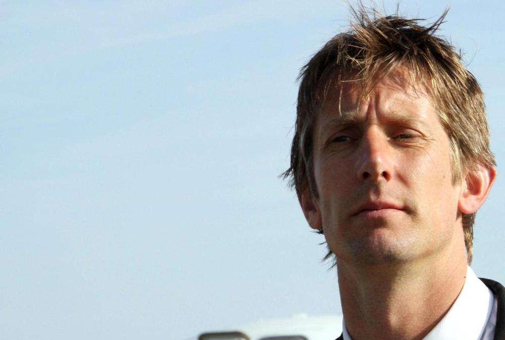 Calcio, Van der Sar è fuori pericolo. Ma resta in terapia intensiva