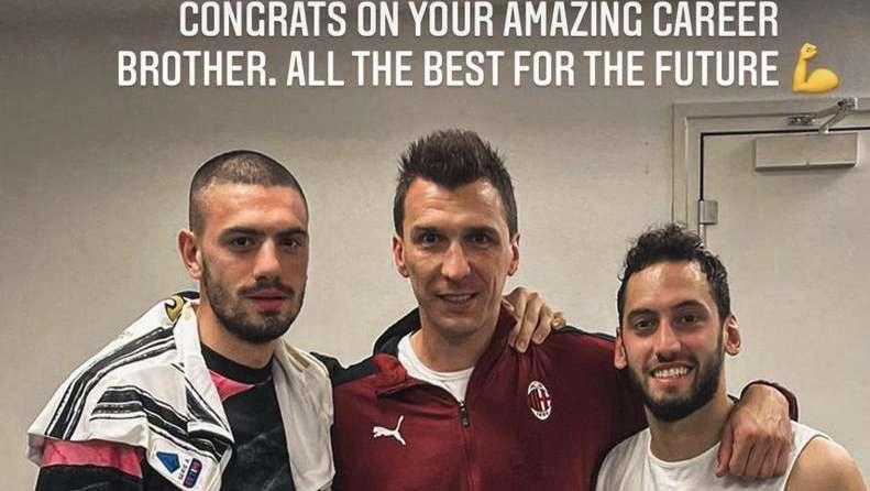 Calhanoglu dopo l'addio al calcio di Mandzukic: "Ti auguro il meglio, fratello"