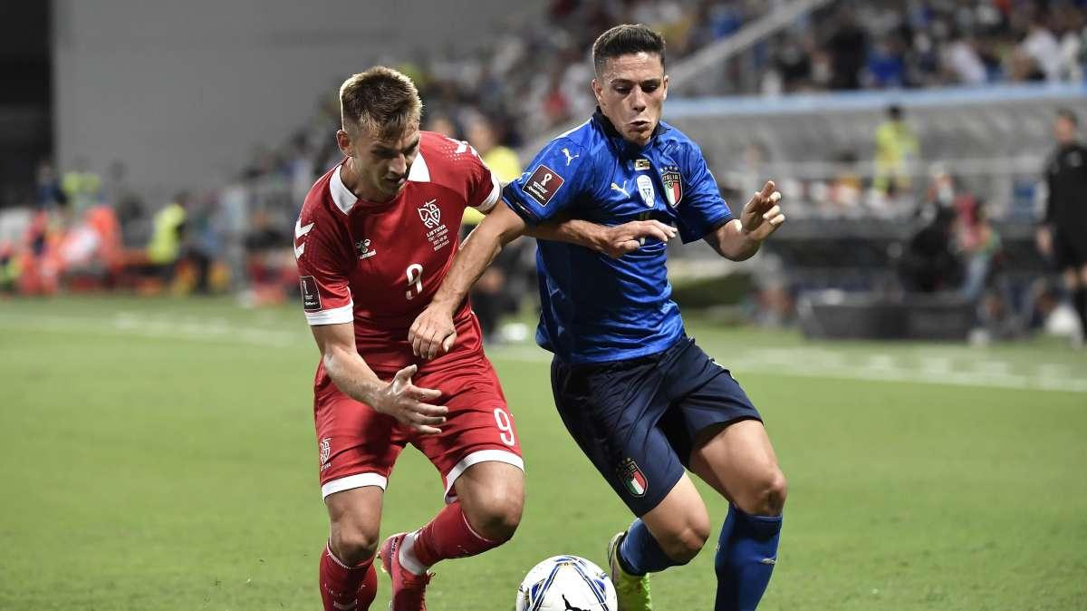 Raspadori: "Eto'o è l'esempio di quando l'attaccante diventa un riferimento per la squadra"