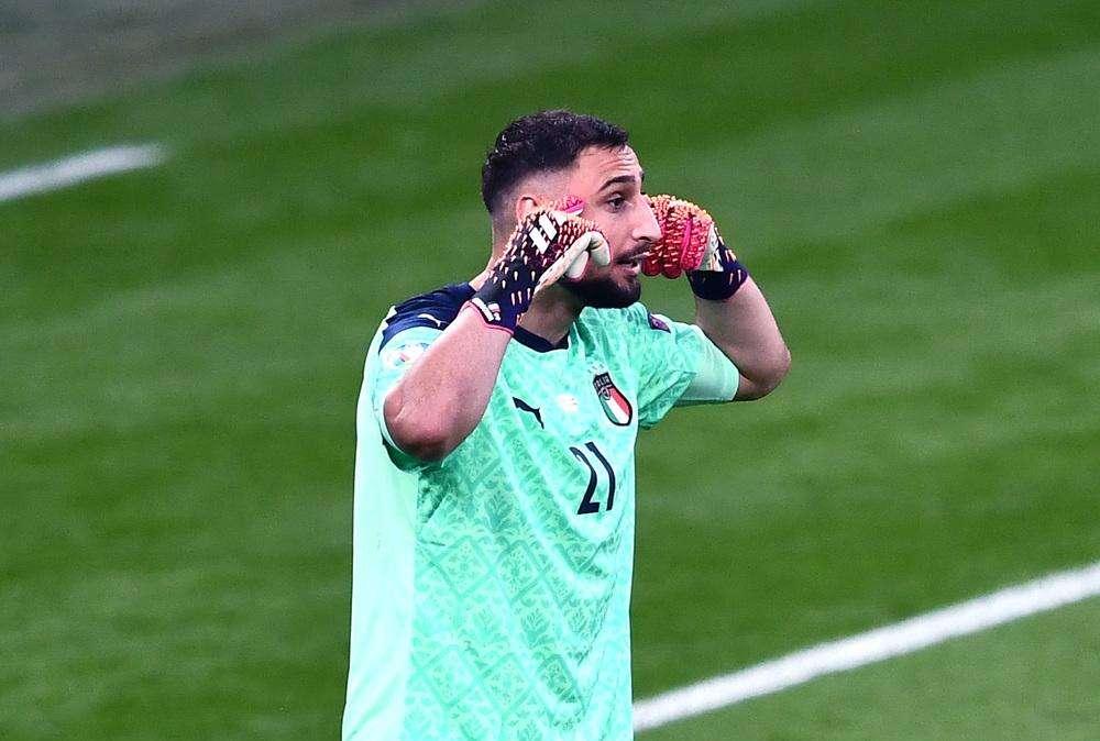 Zenga incorona Donnarumma dopo Italia-Belgio: "Parata perfetta, è un leader calmo"