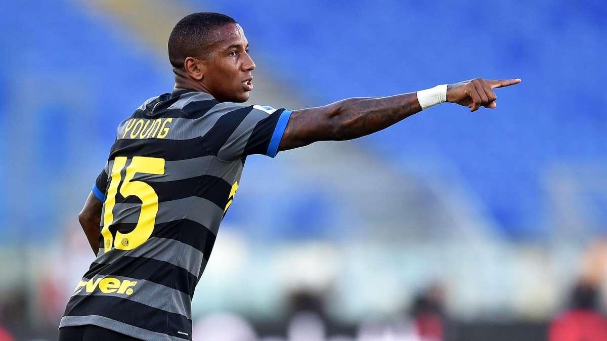 Dall'Inghilterra: Young niente Watford, l'Inter starebbe pensando ad un rinnovo annuale
