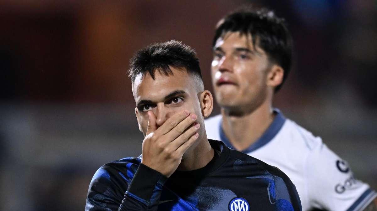 Infortunio Lautaro, il capitano resta in panchina, ma il fastidio è passato: missione Monaco