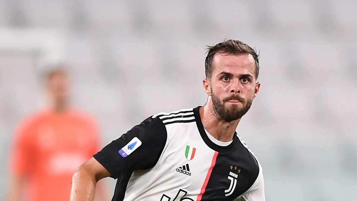 Pjanic a ruota libera: "Non escludo il ritorno in Serie A. Per il Napoli, noto un fattore"