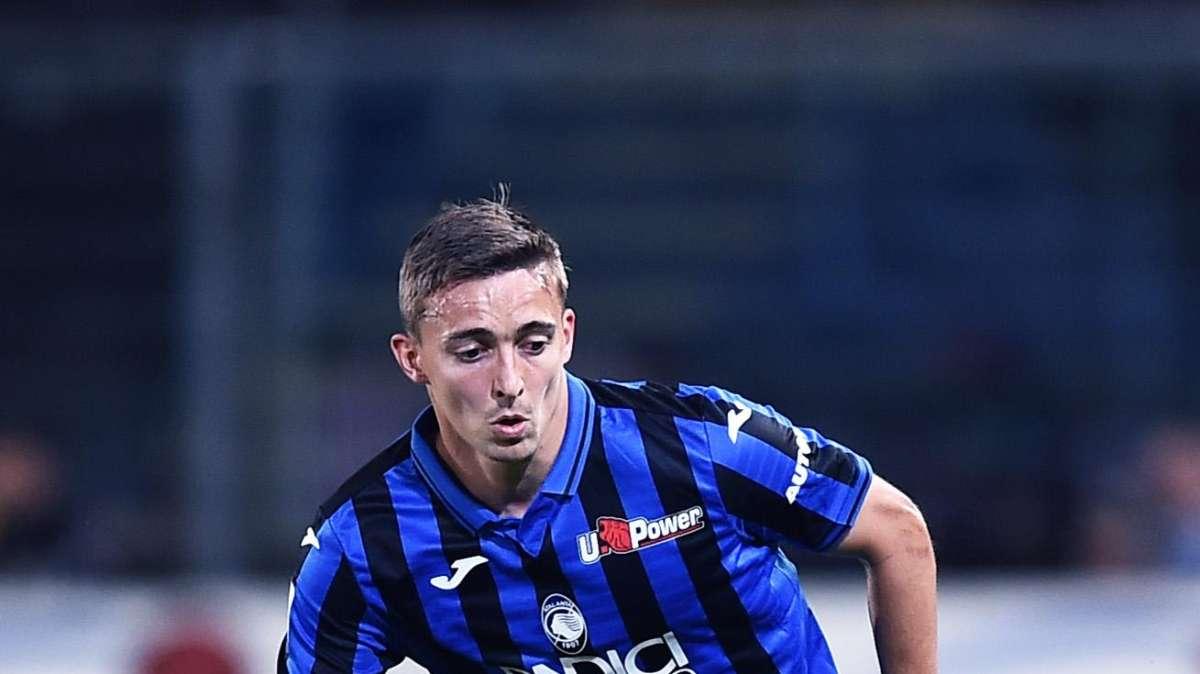 Dest-Singo-Castagne: l'Inter si cautela per Dumfries e mette nel mirino i tre esterni 
