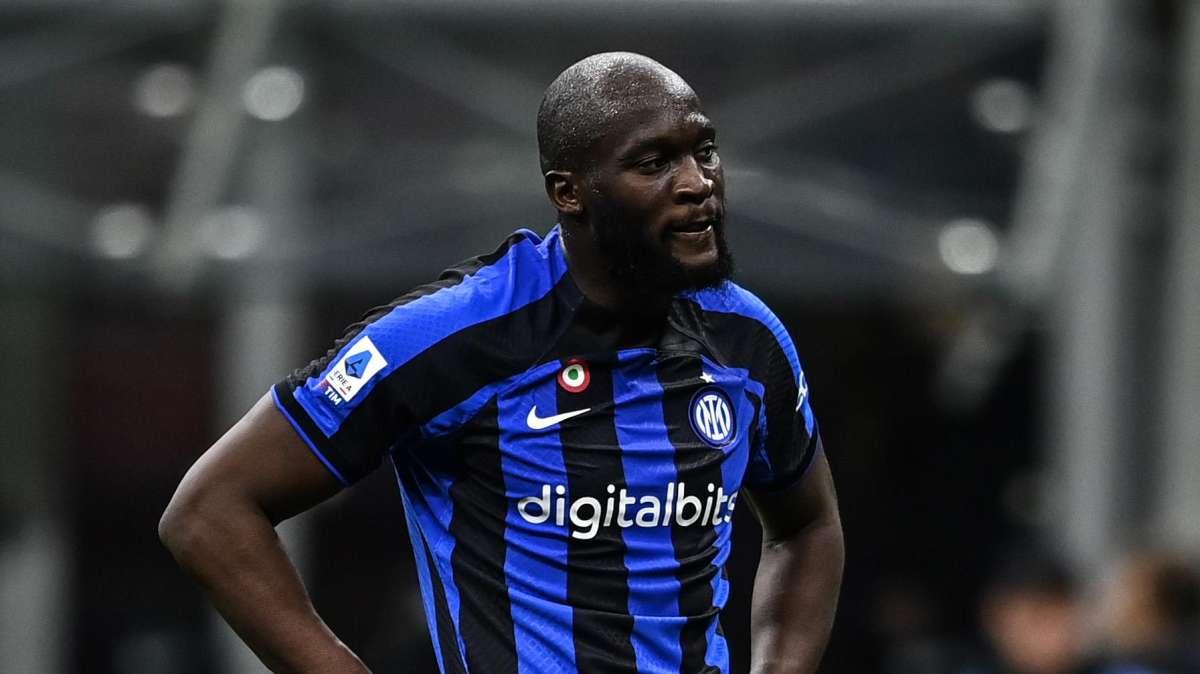 C'è un'Inter portoghese e una italiana. Pare una barzelletta, ma non fa per niente ridere