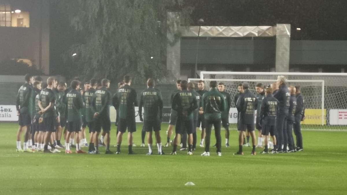 Italia-Svizzera, rifinitura in corso: presente Barella