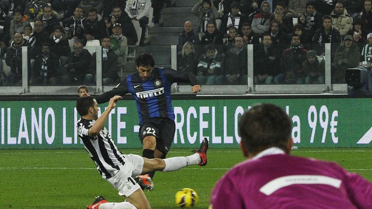 Milito e la prima vittoria allo Stadium: "Non ci sentimmo mai inferiori alla Juve"