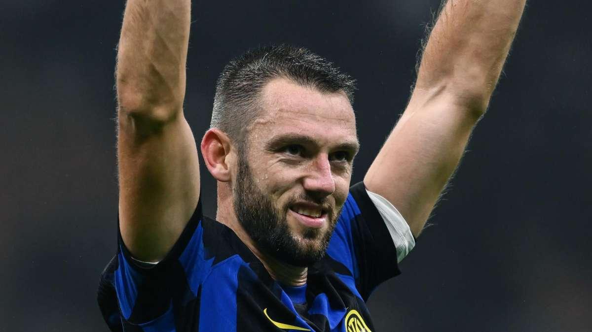 Sky - Inzaghi ritrova il sorriso: Sanchez e de Vrij domani in gruppo. Inter sulle spine per Lautaro