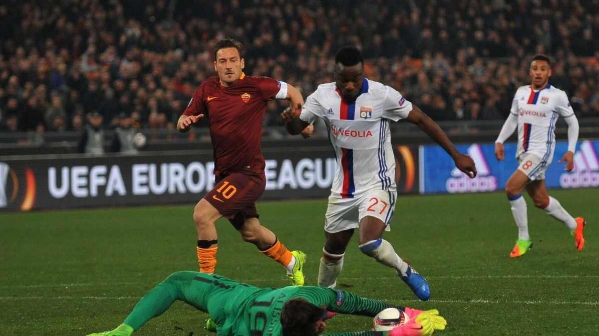 In caso di addio a Dimarco e Perisic può arrivare Cornet dell'OL