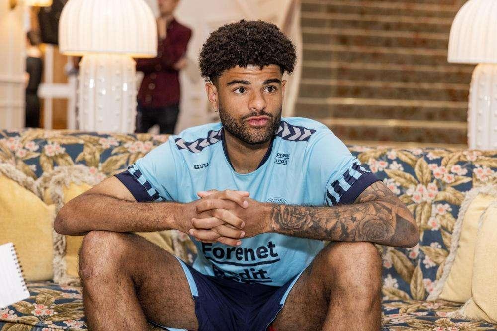 Colpo a centrocampo, il Napoli ufficializza l'arrivo di Billing
