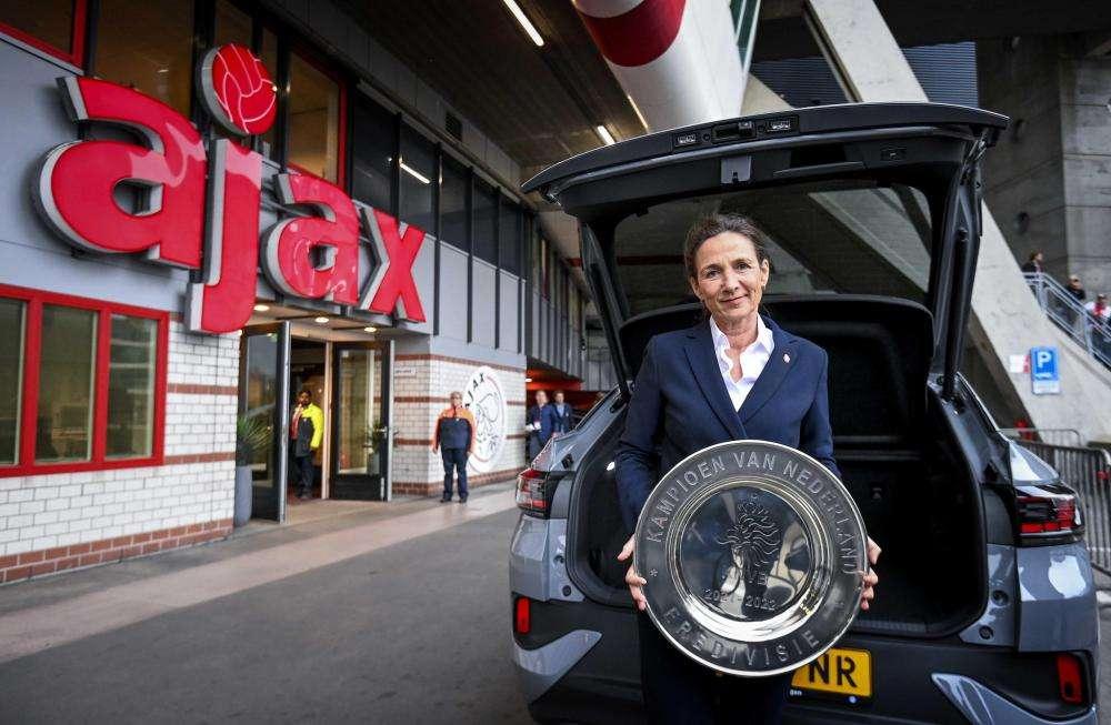Lucca all'Ajax, tutto fatto: affare da 11 mln. Sarà il primo italiano nella storia dei lancieri