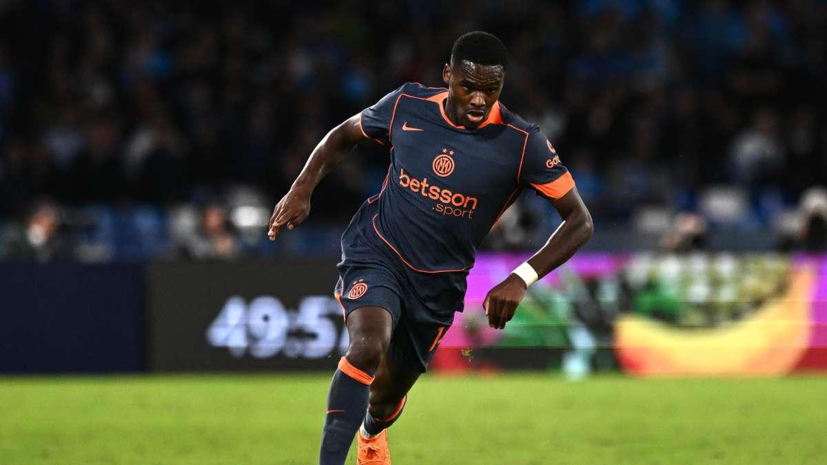 Inter-Lazio 2-0, triplice fischio! I nerazzurri vincono e agganciano la Roma in testa alla classifica!