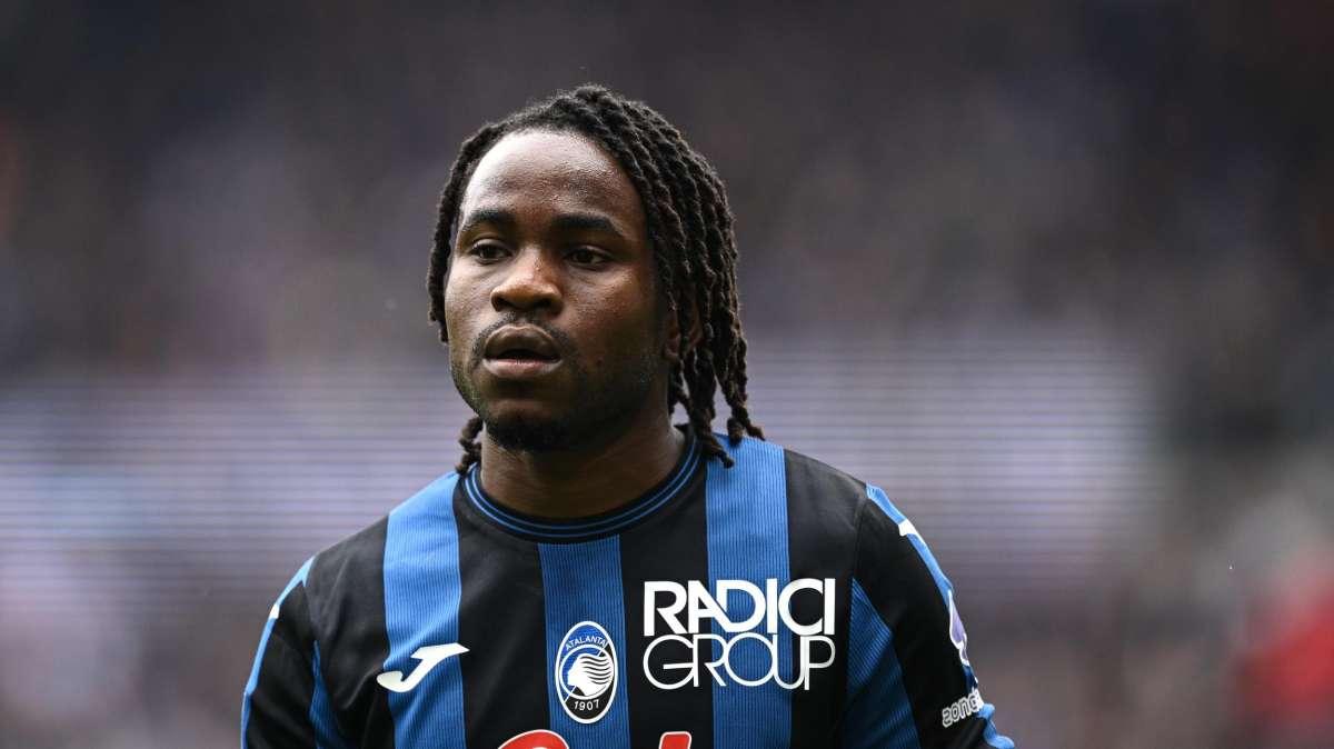 Atalanta, ora Lookman è un caso: tolte dai social tutte le foto con la maglia della Dea