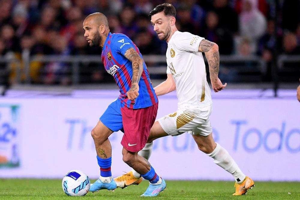 Dani Alves lascia il Barcellona: "E' il momento dei saluti"