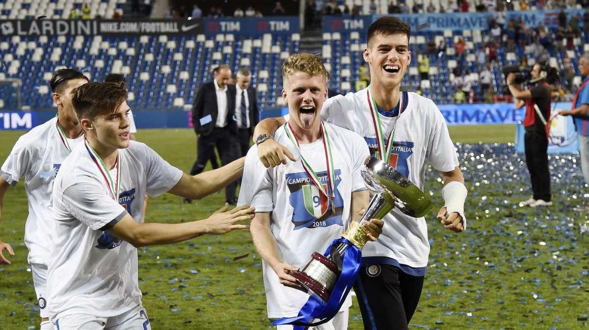 Inter Primavera, Zarate: "Felici di vincere un altro trofeo. Carbone è un grande tecnico"
