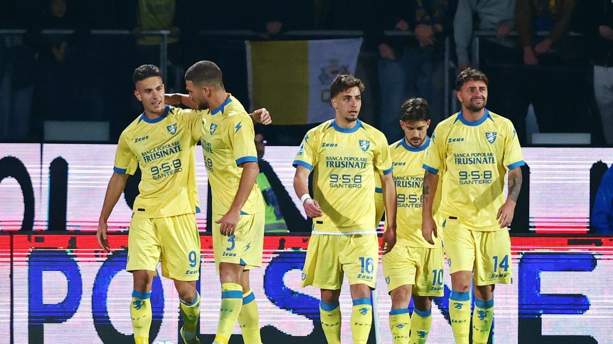 Frosinone show contro il Lecce! Alvini rifila una cinquina a Di Francesco...