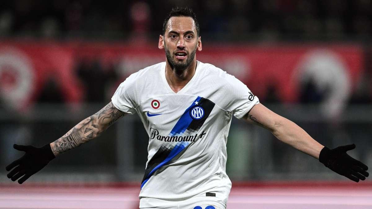 Inzaghi si affida a Calhanoglu. La Gazzetta: "Il turco è una sentenza come le tasse e la morte"