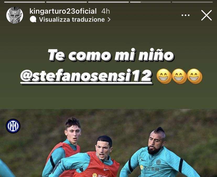 Vidal scherza sui social con Sensi dopo un'azione in allenamento: "Ti mangio mi niño"