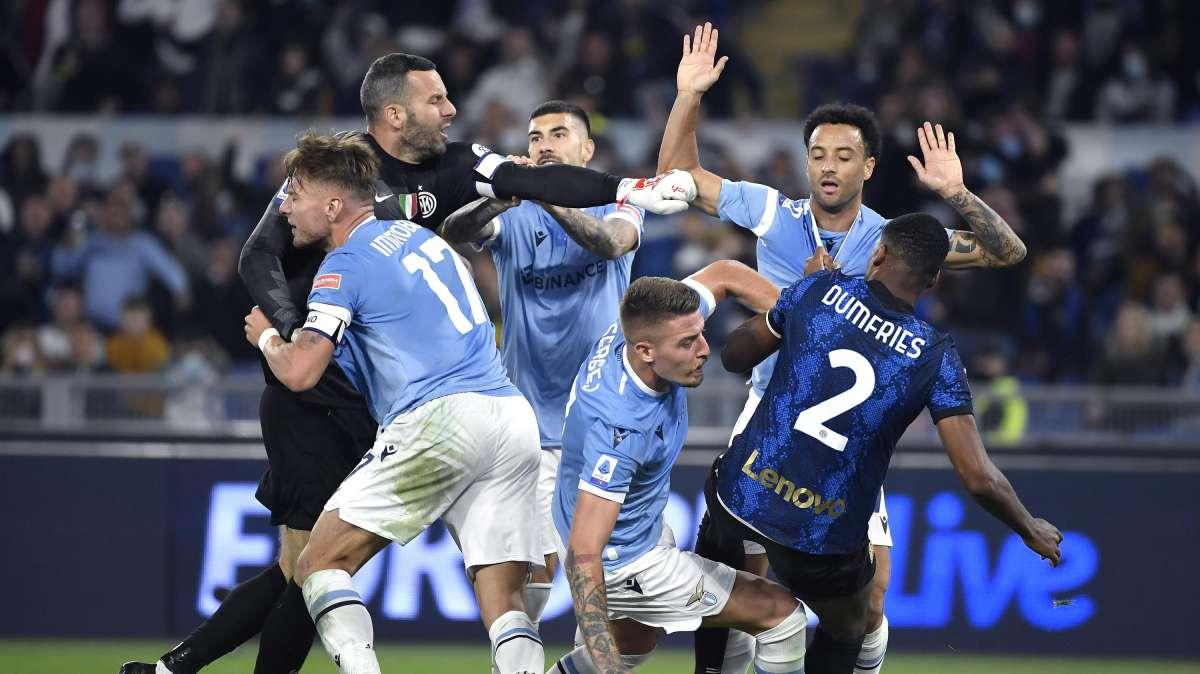 Handanovic e lo scontro con Sarri: "Perché non vi siete fermati? Potevi fare come Bielsa"