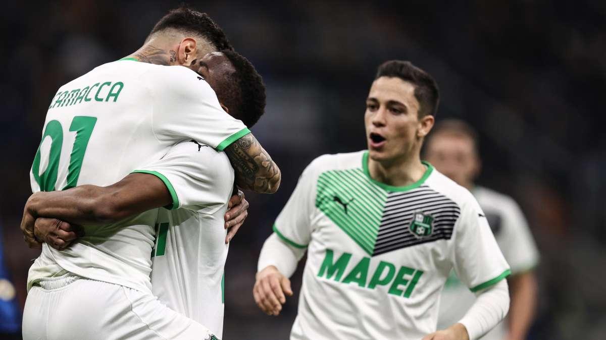 Inter da incubo, Raspadori e Scamacca lanciano il Sassuolo a San Siro