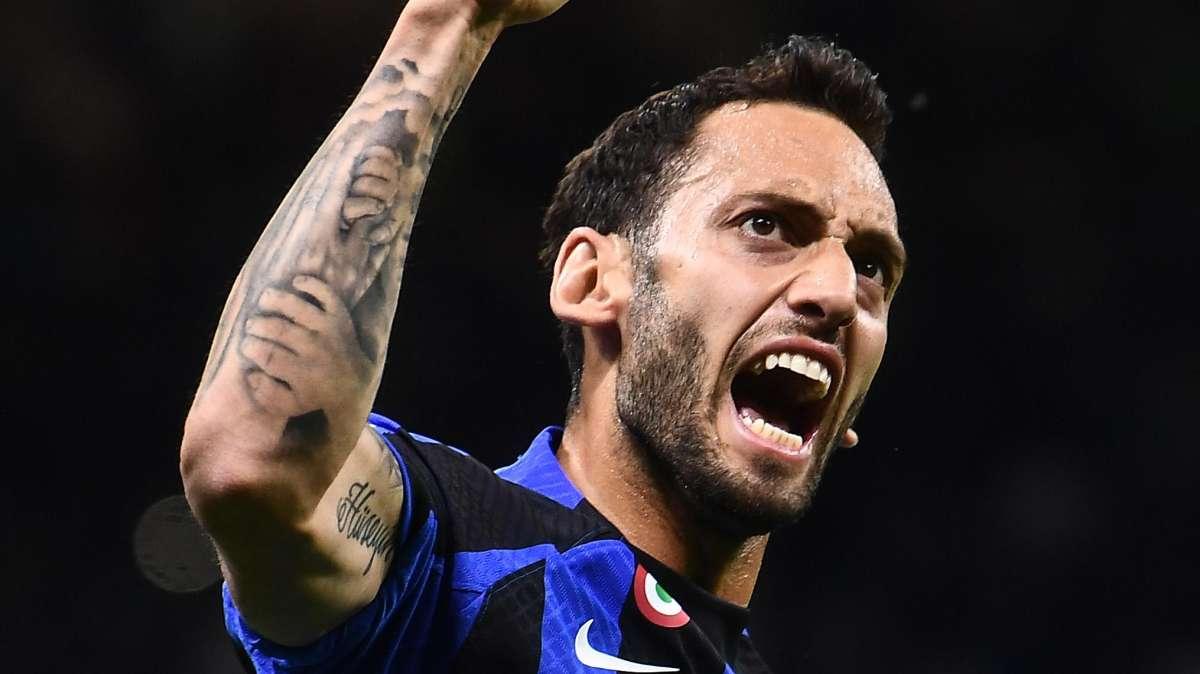 Barella e Calhanoglu regolarmente in gruppo, nelle prossime ore Inzaghi deciderà