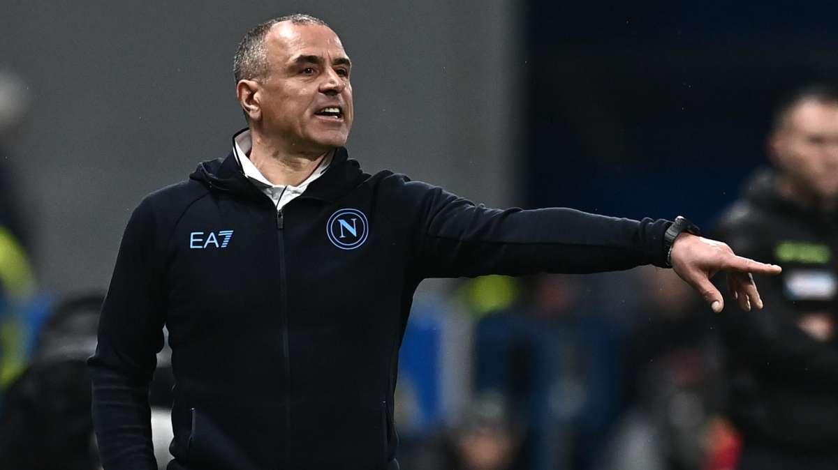 Napoli, Calzona amaro: "Ko responsabilità mia, chiedo scusa ai tifosi"