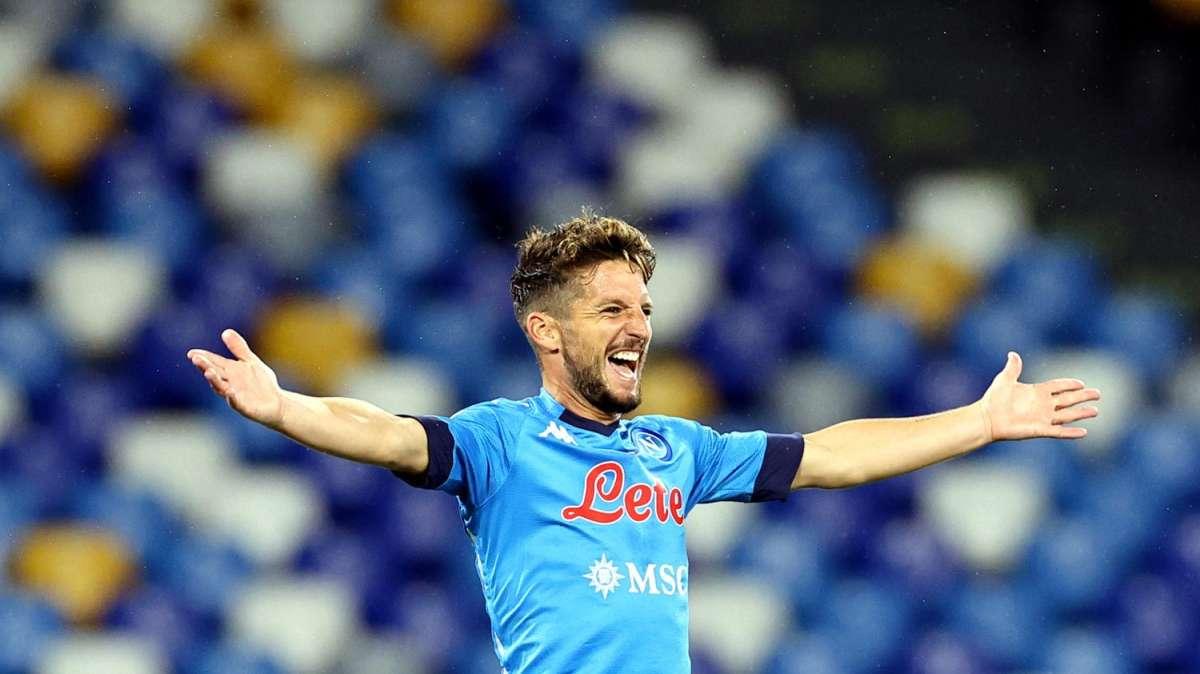Stipendio alto e carta di identità, Napoli: Mertens non è più incedibile