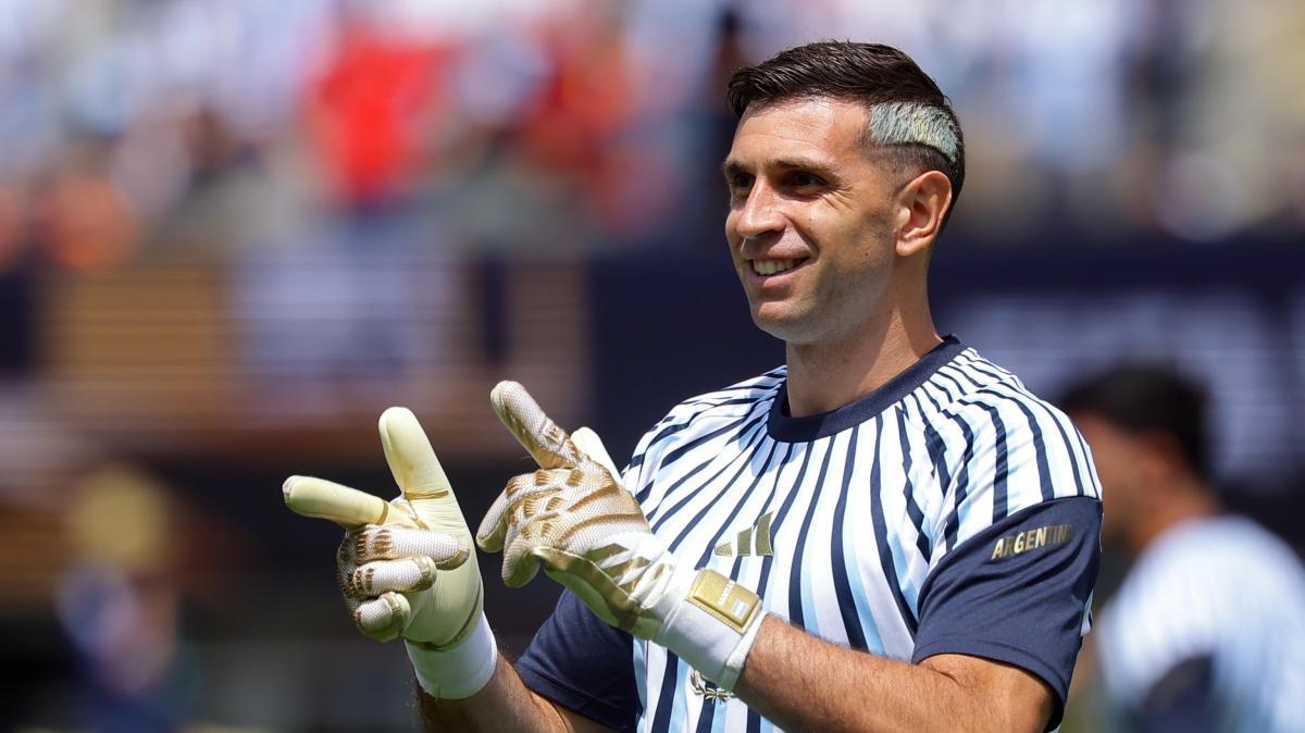 Alla fine il Dibu cambia squadra ma non va alla Juventus! Ufficiale al Chelsea...