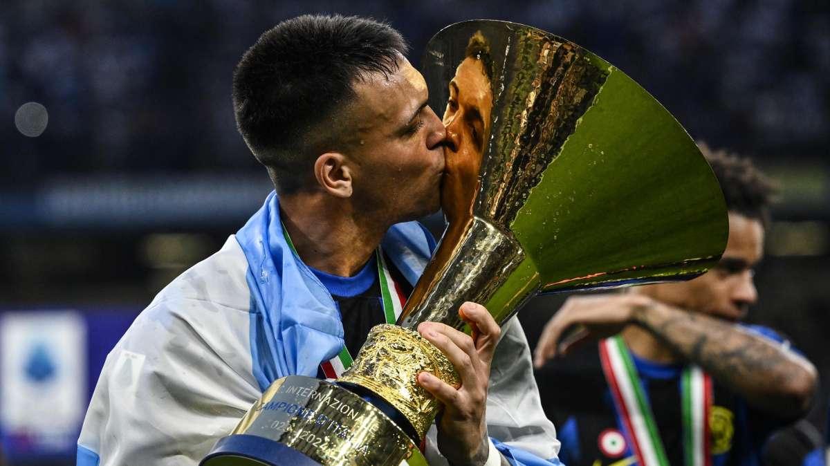 Lautaro e il rinnovo, parla l'agente: "Vuole restare ma alcuni calciatori guadagnano di più e hanno fatto di meno"