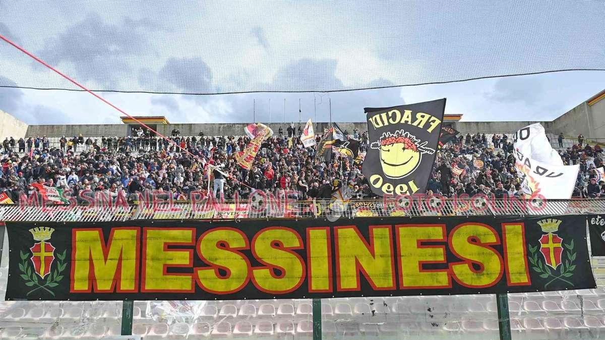 I tifosi del Messina tornano in piazza per "difendere un bene comune"