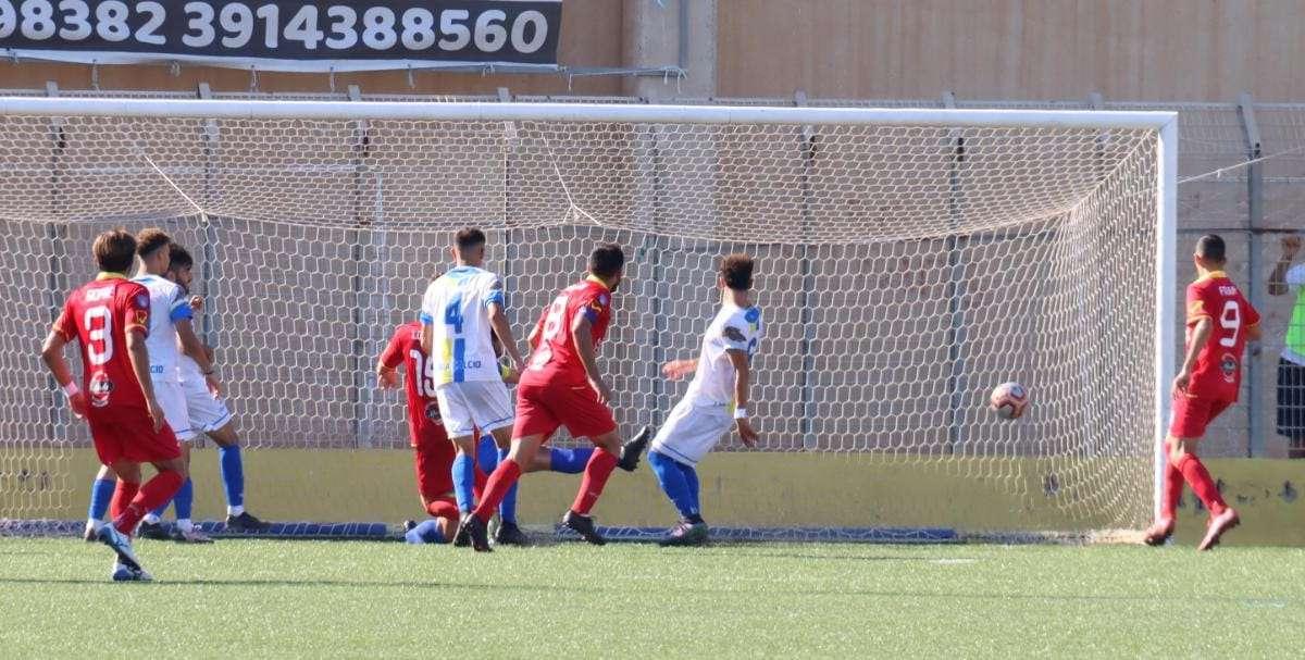 Il gol di Lomasto