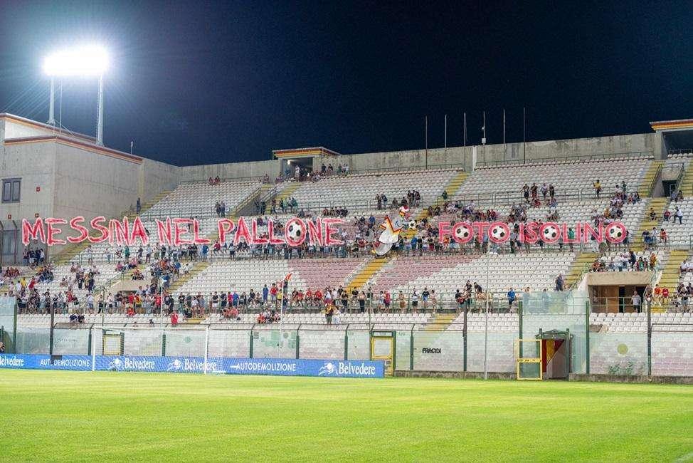 Messina, non ci sono fondi per stipendi e contributi: ma la farsa continua