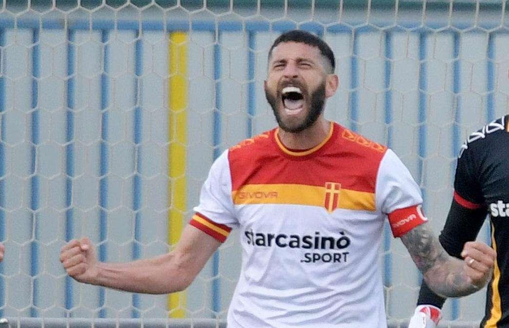 Giugliano-Messina, ripartiamo da Pierluca, Bright e Marco 