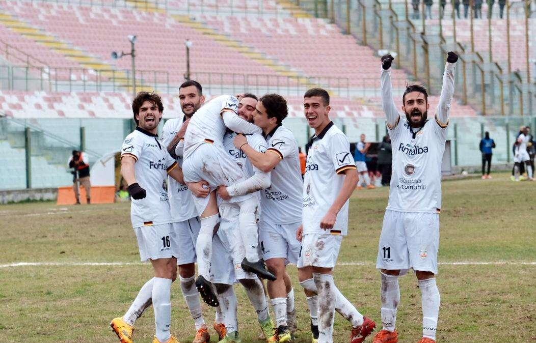 I calciatori del Messina non ci stanno: "Situazione inaccettabile"