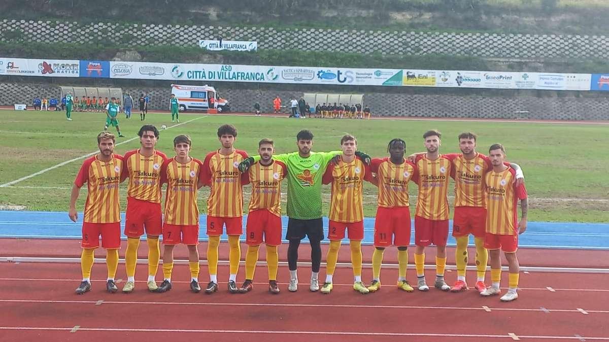 Monforte San Giorgio e Pro Mende in trasferta. Riviera a Bronte, Atletico in casa