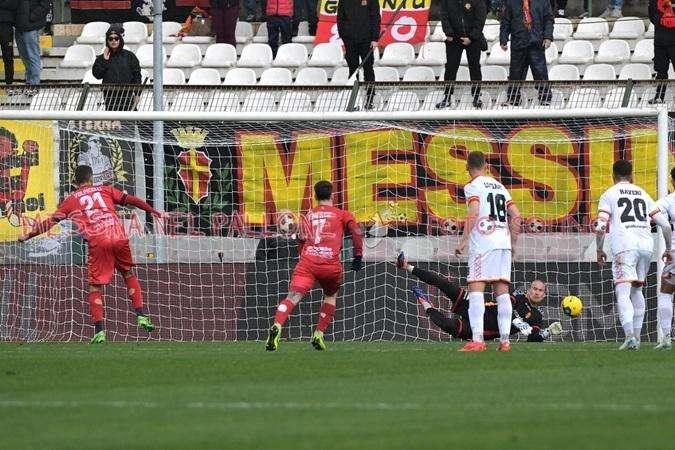 Messina, Krapikas: "Siamo forti. Avrei ucciso Manetta, se avesse segnato"