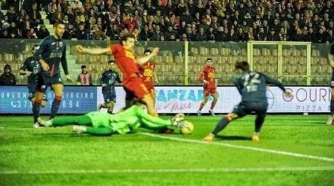 Il rigore dato al Catanzaro