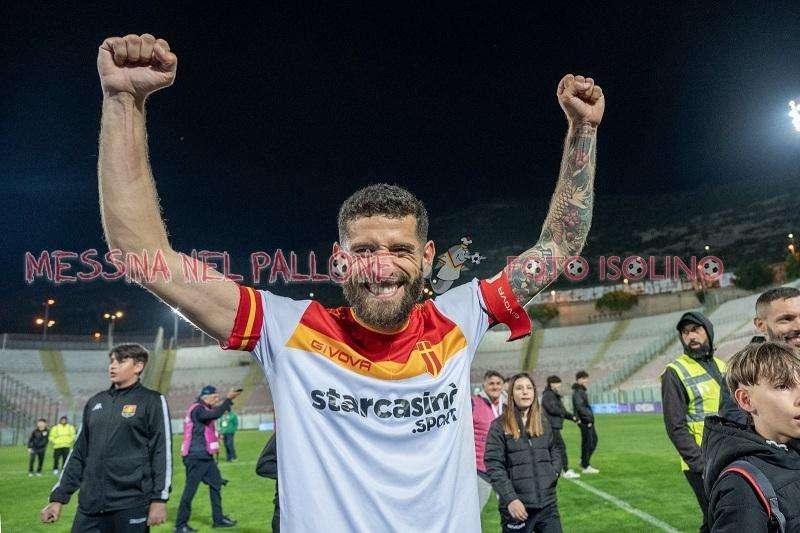 Crimi ai saluti: "Messina è casa mia, questa maglia sempre un sogno"