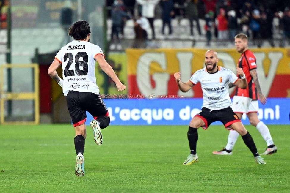 Il Messina domina il Sorrento (2-0) e vola a un punto dai playoff
