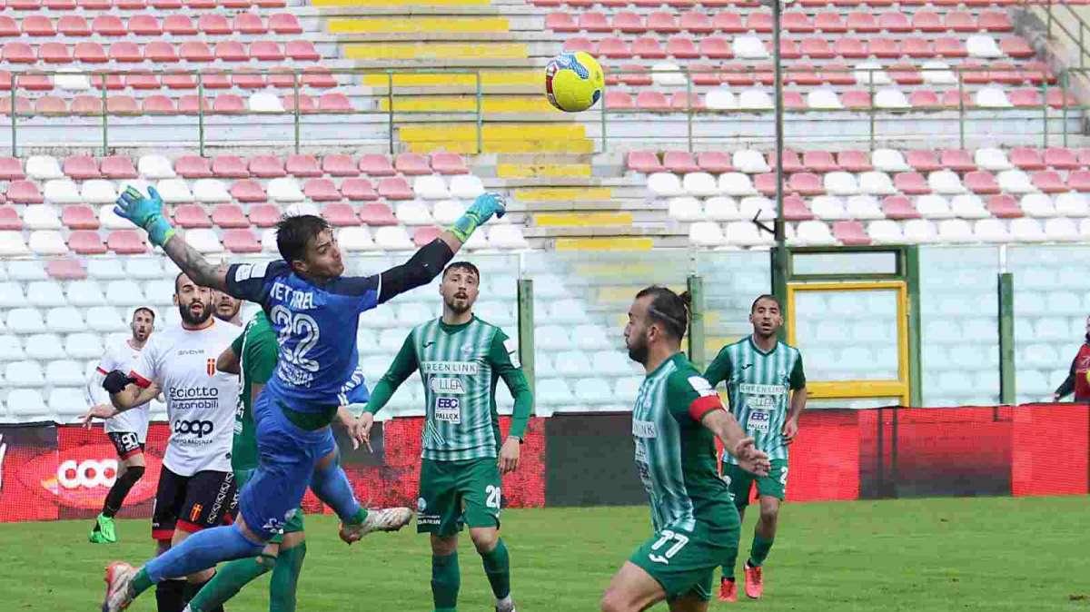 Messina-Monopoli, un imprevisto da superare immediatamente