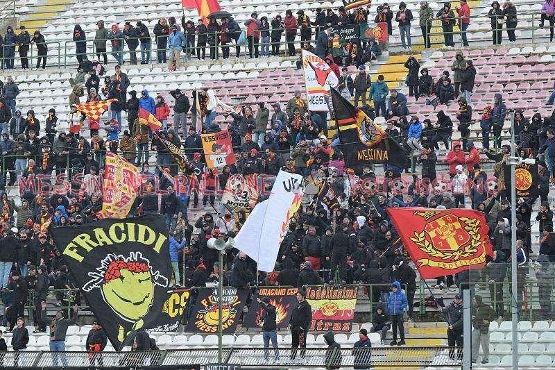 La Curva Sud Messina: "Accanto alla squadra, AAD porti avanti i fatti"