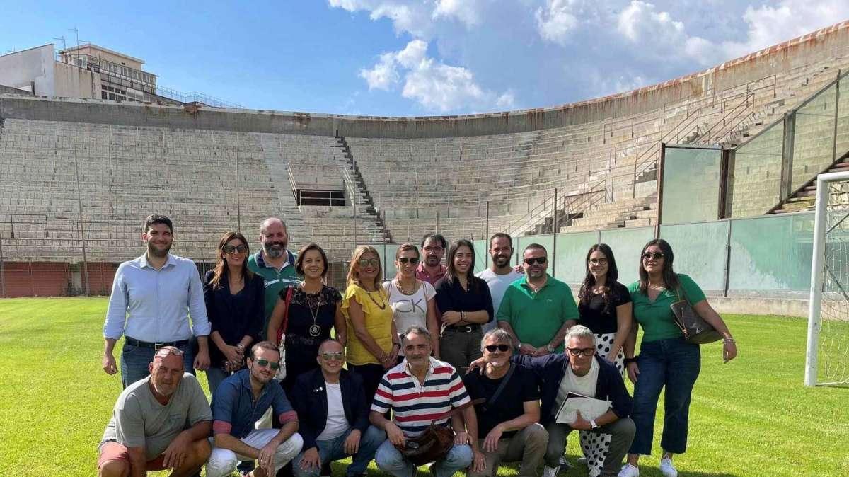 Messina, visita dei consiglieri al "Celeste" in via di guarigione