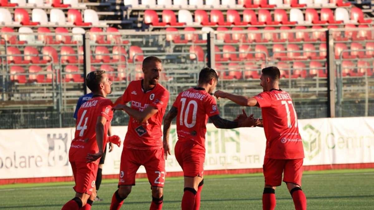 Il Bari prova la prima fuga, Turris e Foggia calano il tris