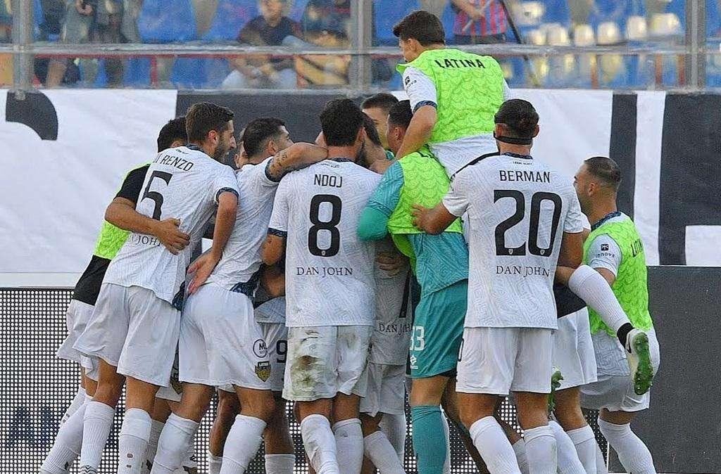 Il Latina fa festa a Catania