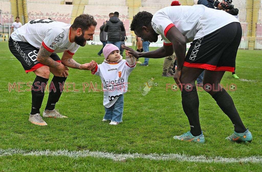 Il saluto social di Kragl: "A Messina ho trovato una famiglia"