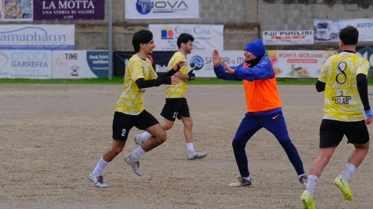 2^-L’attaccante Mento va al Roccalumera. Numerose le conferme