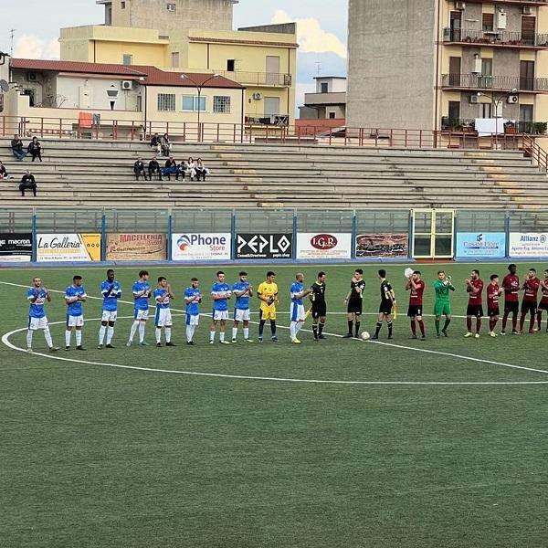 Il cuore non basta al Sant'Agata, a Locri perde 2-1 nonostante Calafiore
