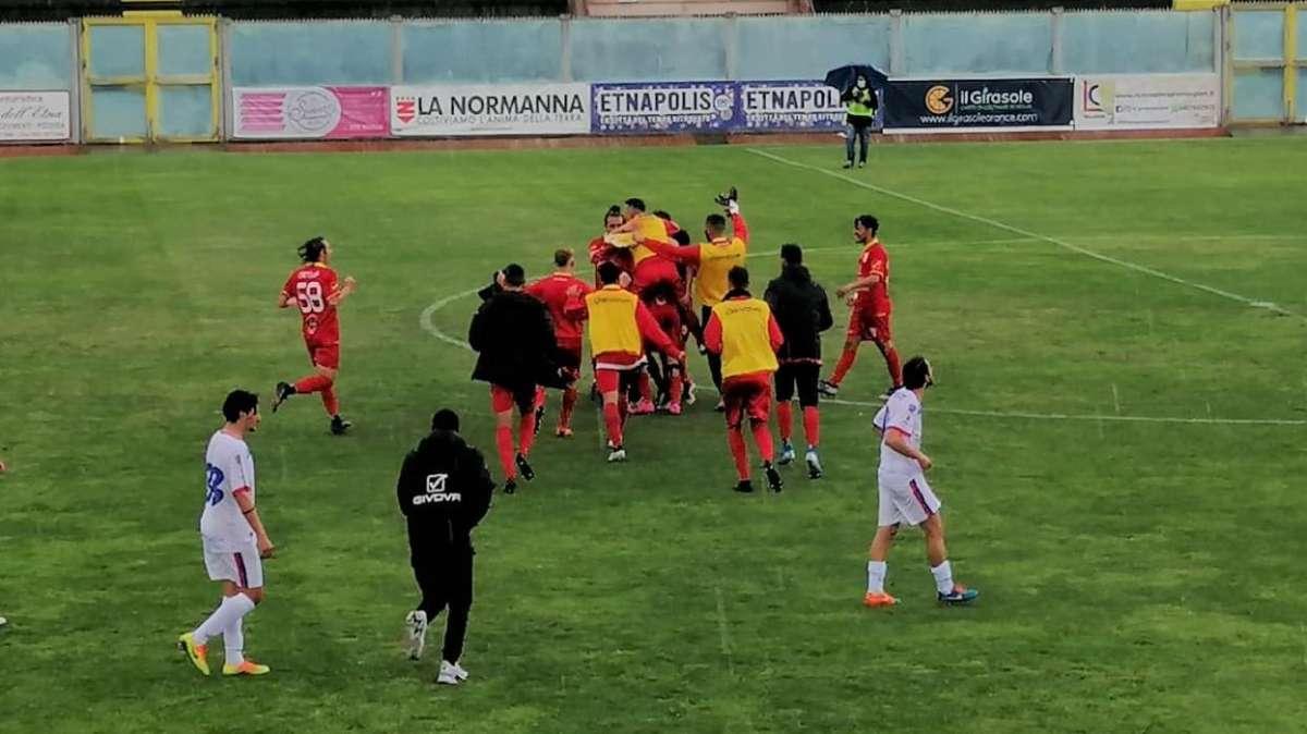 Foggia+Lomasto: una rimonta che vale oro. Paternò-Acr Messina 1-2
